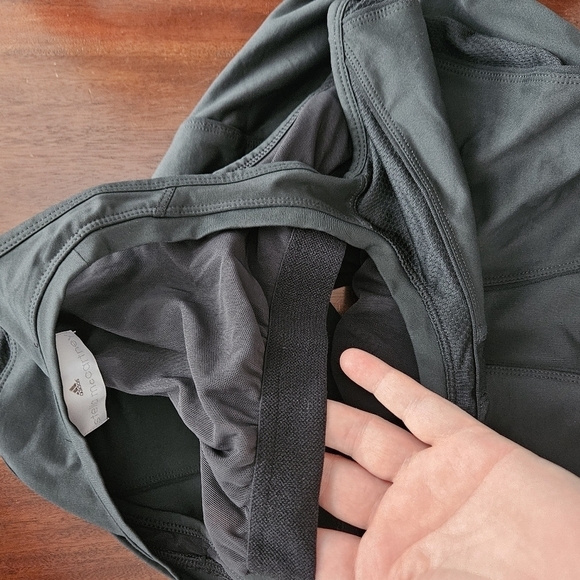 Stella Mc Cartney x Adidas black fited workout top size M - Picture 8 of 9